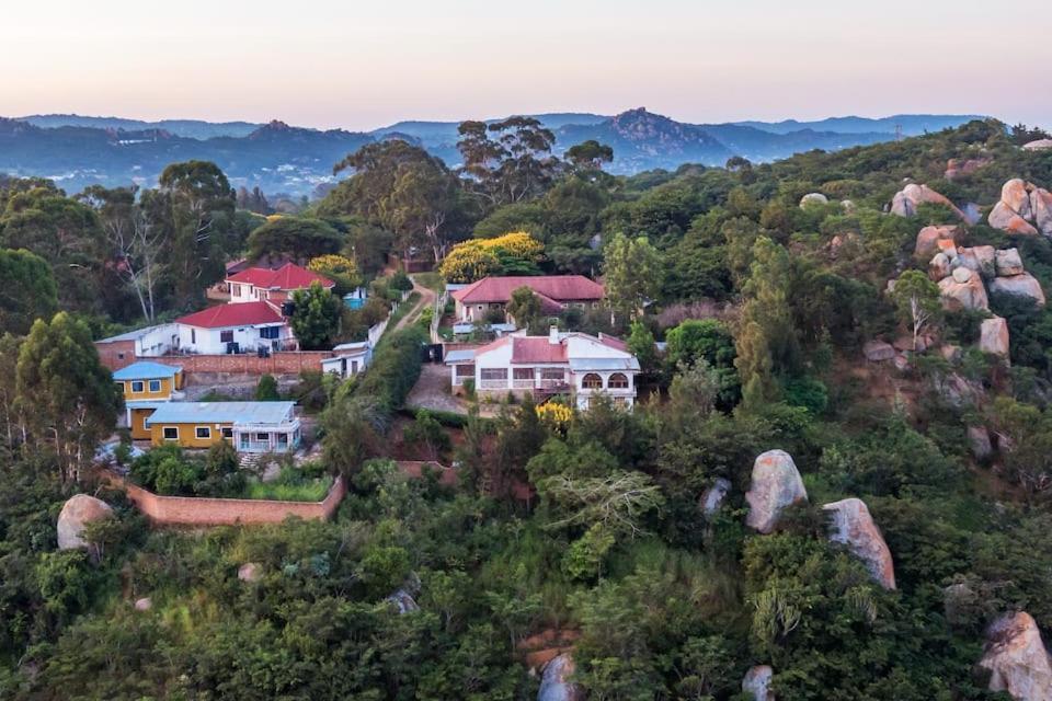 Hidden Valley Backpackers Iringa Ngoại thất bức ảnh